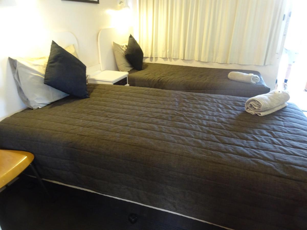 Memphis Motor Inn Parkes Luaran gambar
